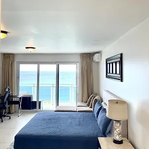 House - Grand - Oceanview Apartment Maho